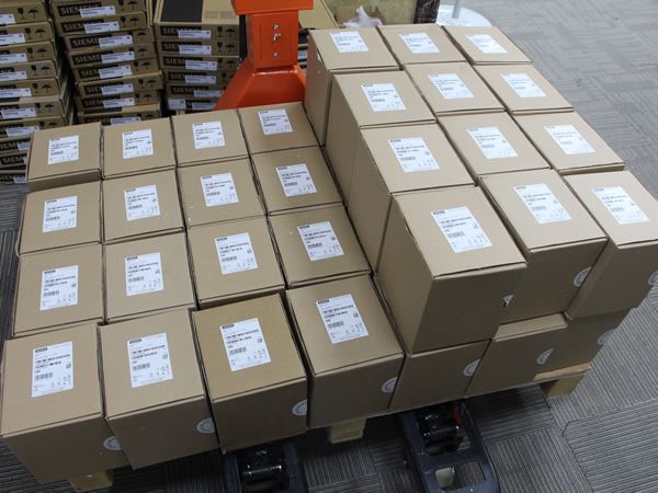 熱銷(xiāo)西門(mén)子6EP3437-8SB00-0AY0 SITOP PSU8200 24 V/40 A 穩(wěn)定電源